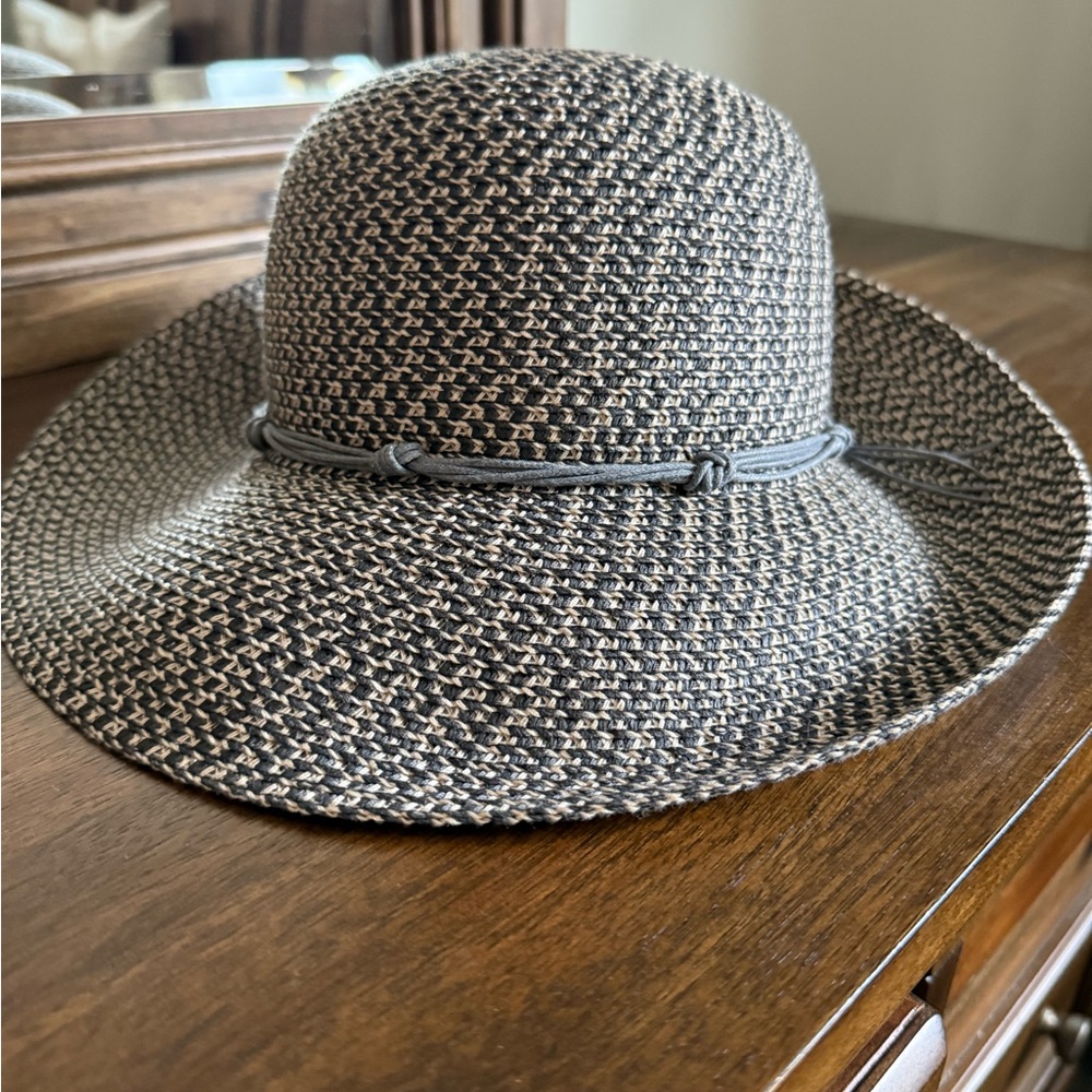 Parkhurst Black and Tan Woven Hat